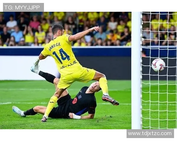 球星进球瞬间激情庆祝全场沸腾展现足球最燃高光时刻